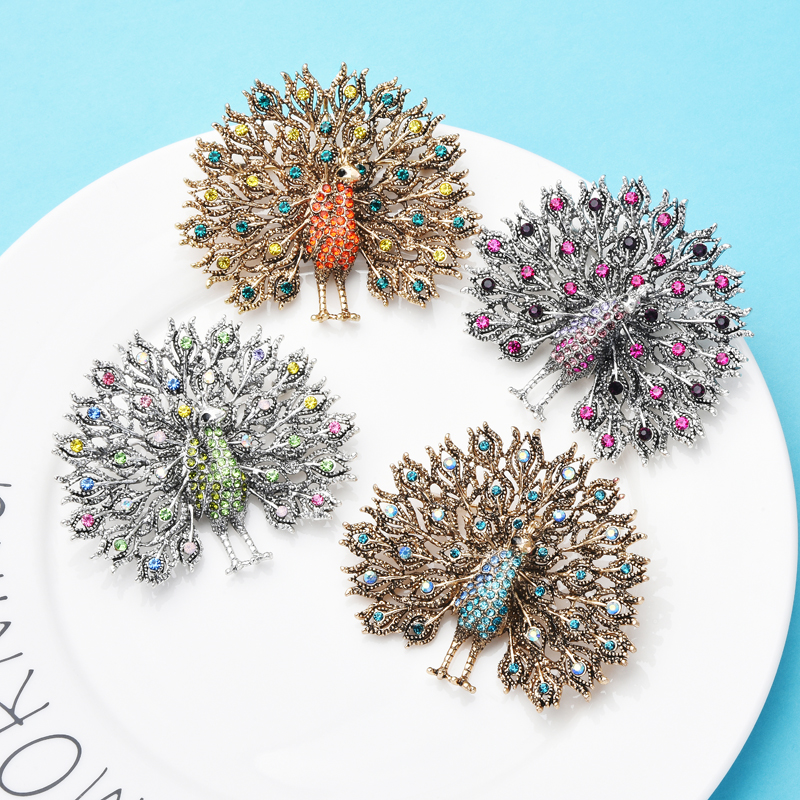 Broche Paon Strass