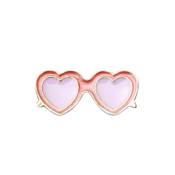Broche lunettes en forme de cœur avec monture rose et verres violets