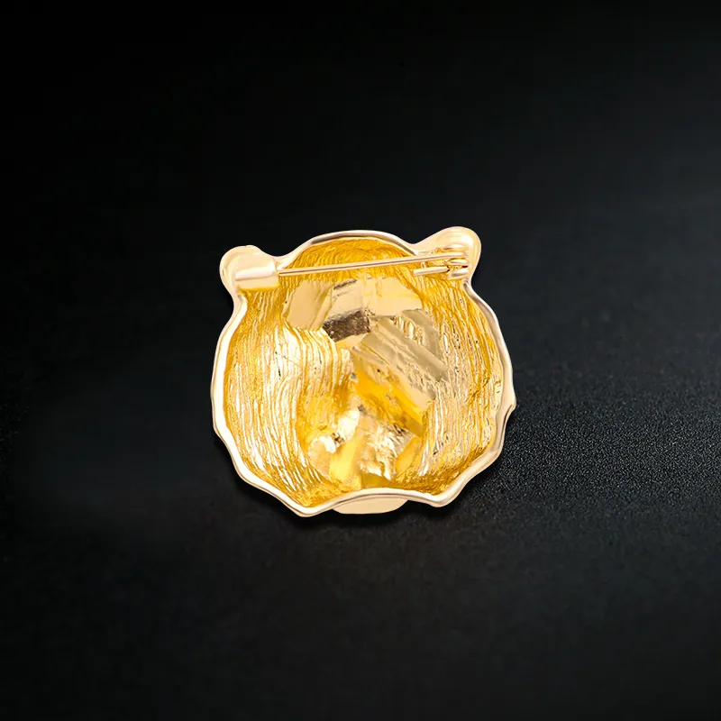 Broche tête de tigre femme en métal doré vue arrière avec fermoir épingle