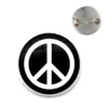 Pin's hippie peace and love rond noir avec symbole de paix blanc en métal avec attache épingle au dos
