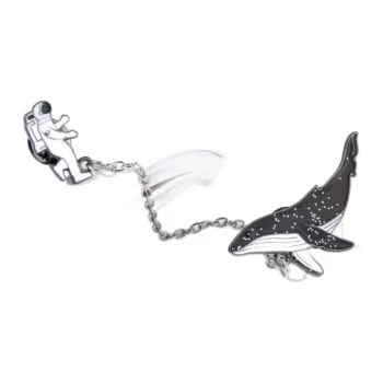 Pin’s À Chaine Astronaute Et Baleine